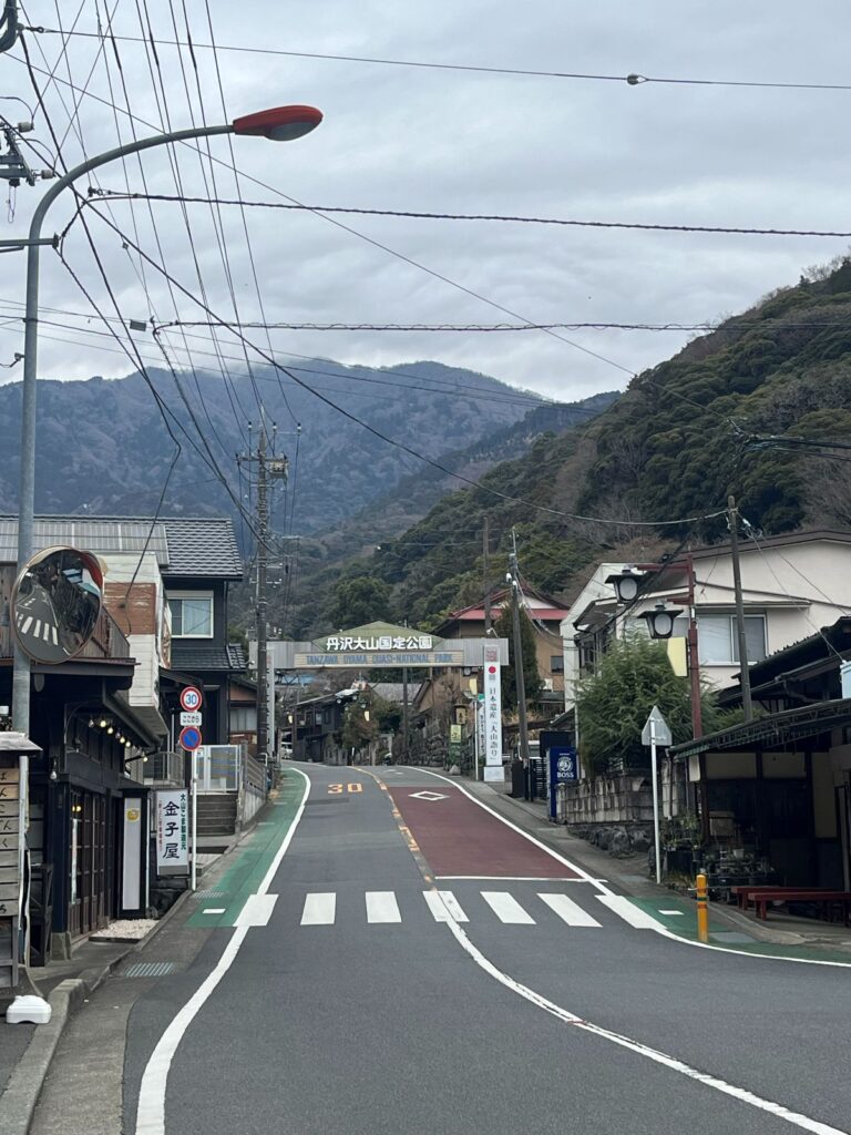 丹沢大山国定公園の入口 大山登山口の風景