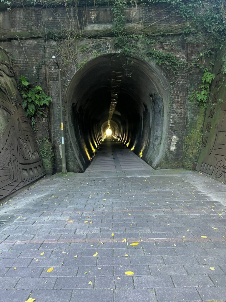 廃線跡を利用した五堵鐵路隧道